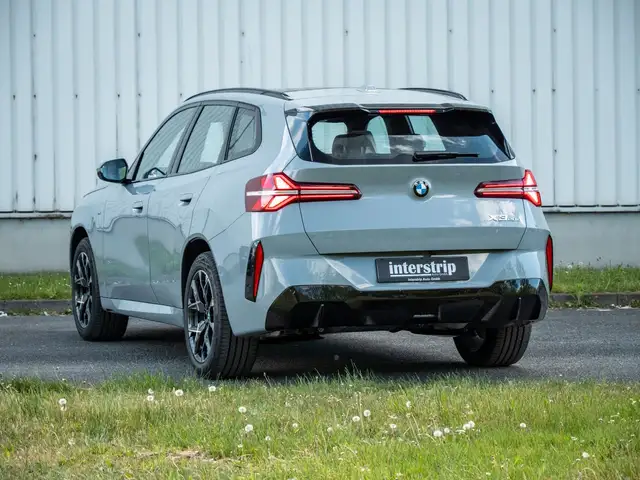 BMW X3 view 4