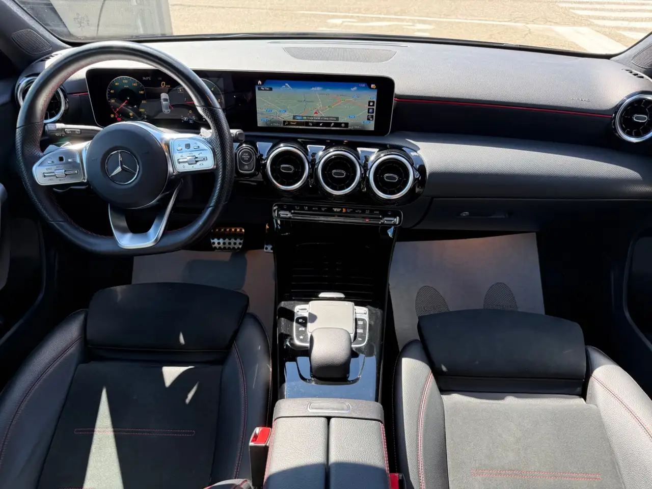 Mercedes-Benz A-Class A 200 d Automatic Premium, миниатюра 18