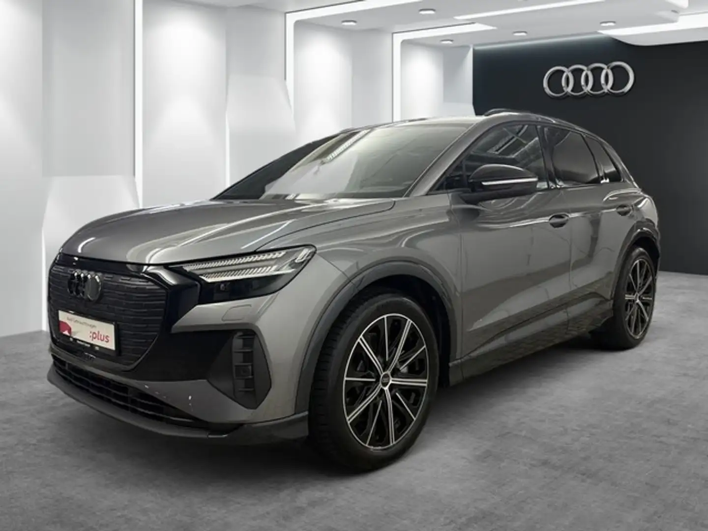 Audi Q4 e-tron 45 basis quattro AHK MATRIX MMI KAMERA ACC Gris - 2