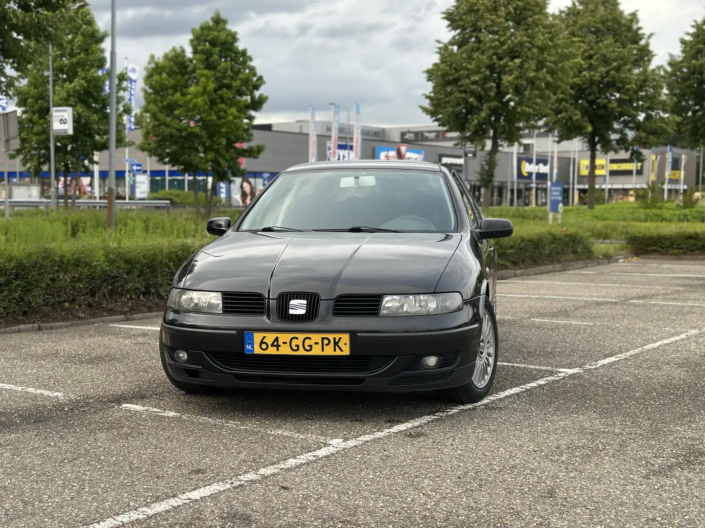 SEAT Leon 1.8-20VT Sport Nero - 2