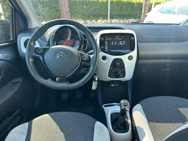 Citroen C1 view 8