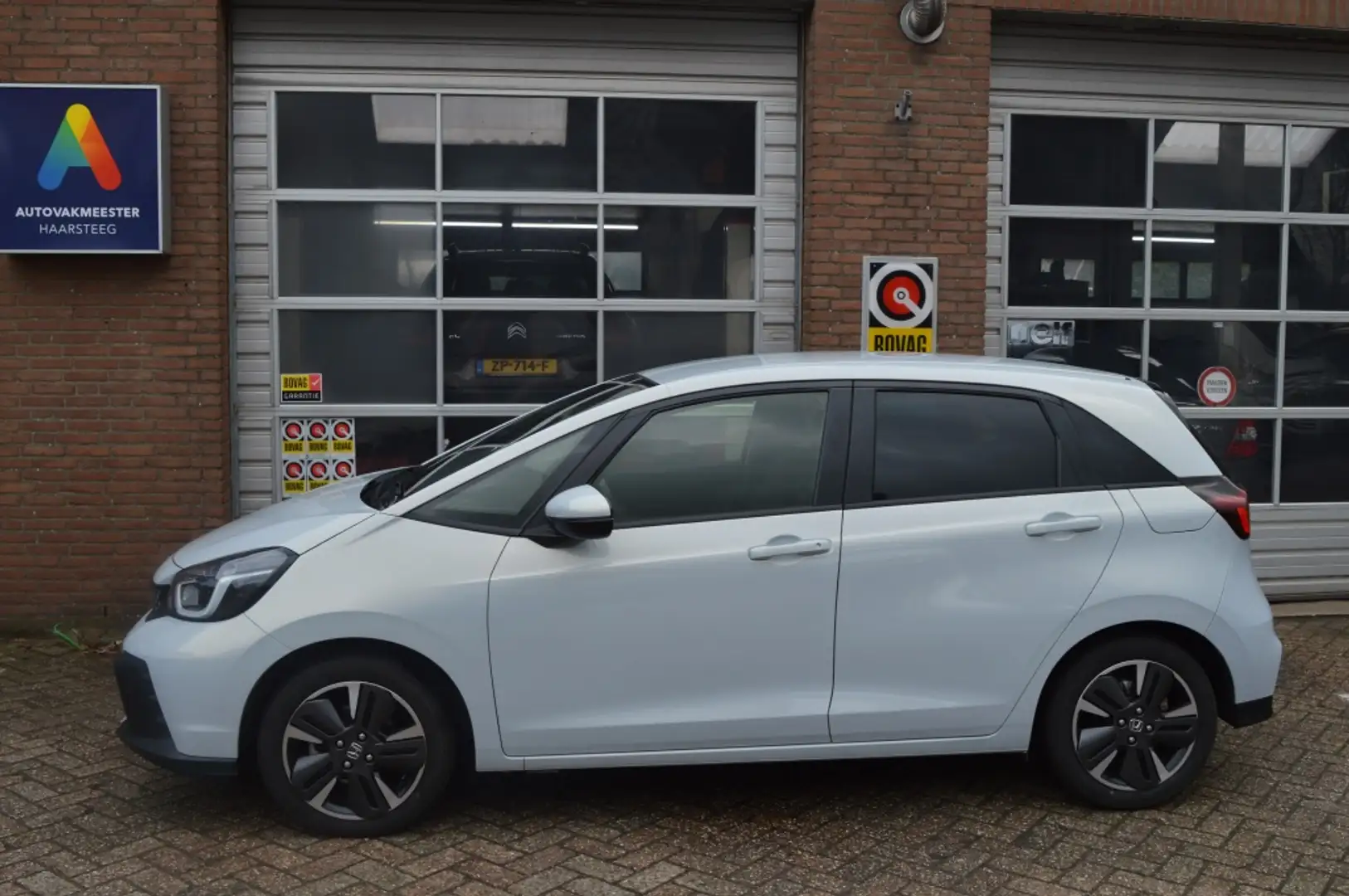 Honda Jazz 1.5 e:HEV Advance, Stoel-stuurverwarming, Navigati Weiß - 2