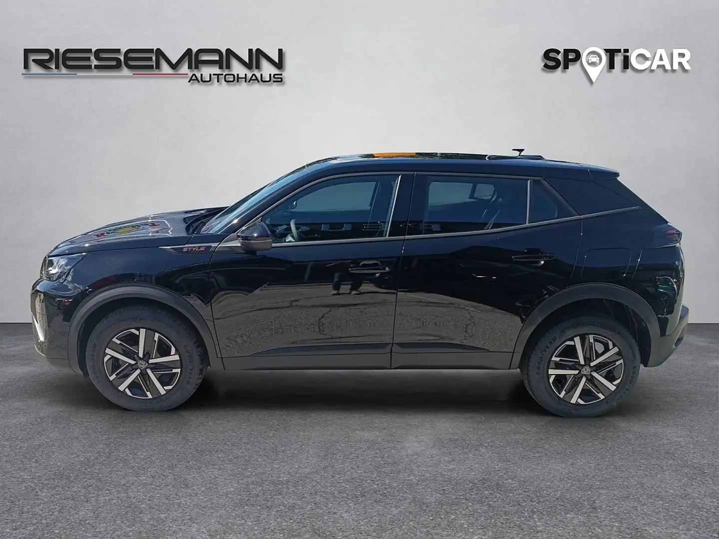 Peugeot 2008 PureTech 100 S&S Style 6-Gang-Manuell Schwarz - 2