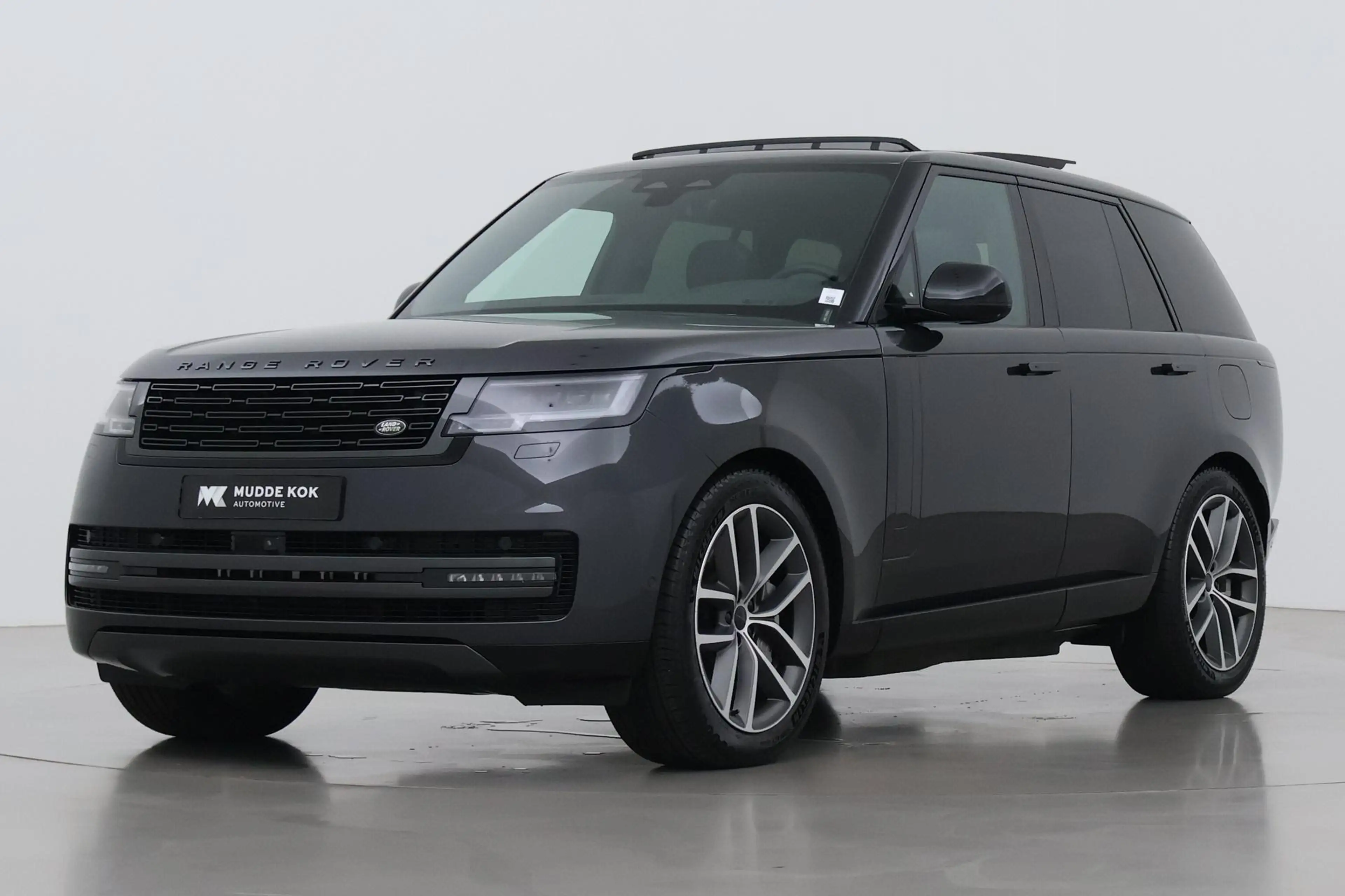 Land Rover Range Rover 3.0 P550e HSE | Meridian 3D | Shadow Exterior Pack — photo 8