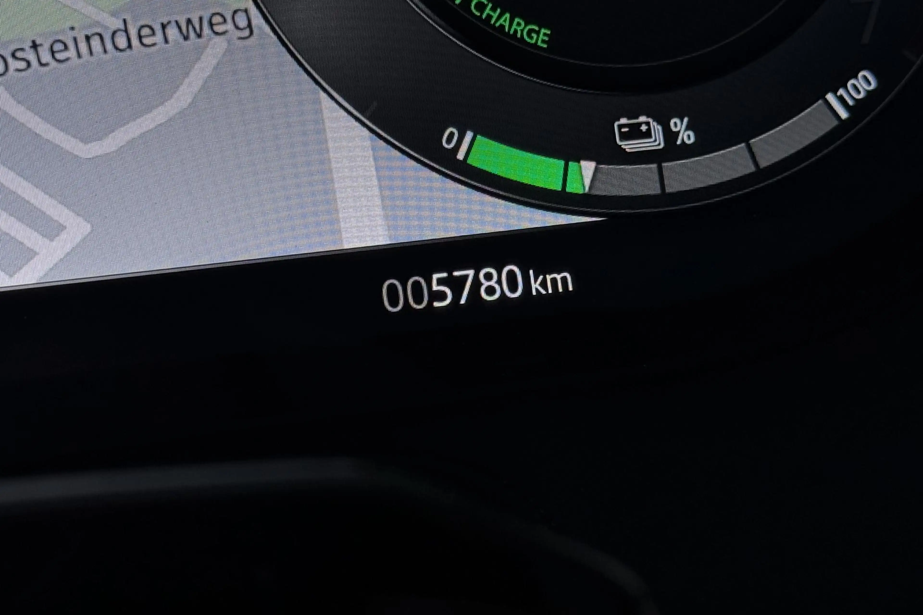 Land Rover Range Rover 3.0 P550e HSE | Meridian 3D | Shadow Exterior Pack — photo 20