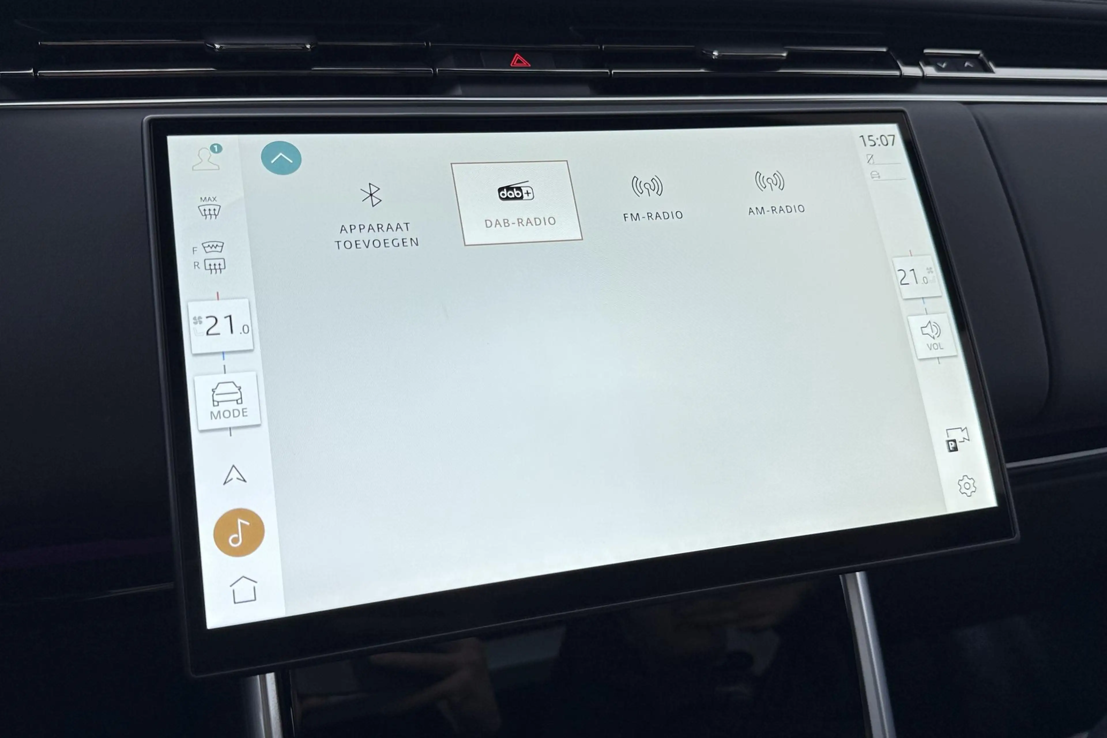 Land Rover Range Rover 3.0 P550e HSE | Meridian 3D | Shadow Exterior Pack — photo 32