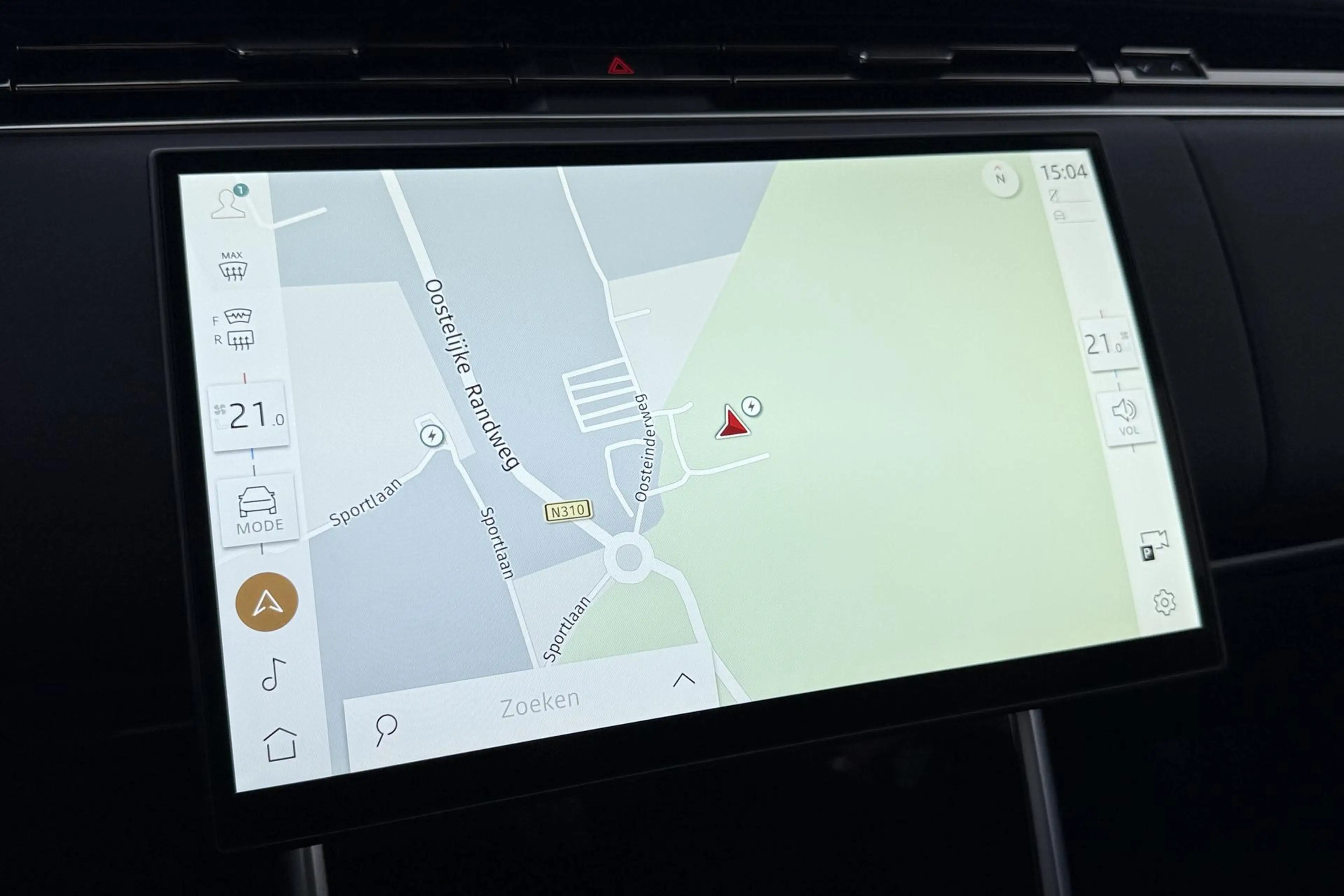 Land Rover Range Rover 3.0 P550e HSE | Meridian 3D | Shadow Exterior Pack — photo 25