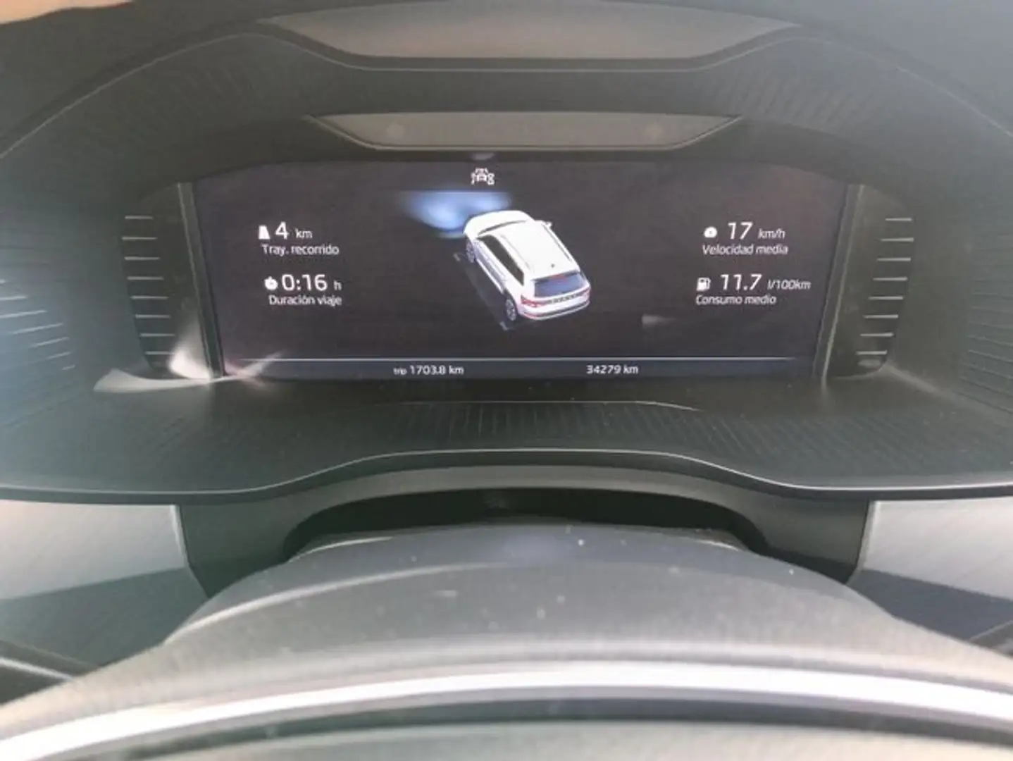 Skoda Kodiaq 1.5 TSI Ambition 4x2 DSG 110kW Gris - 2