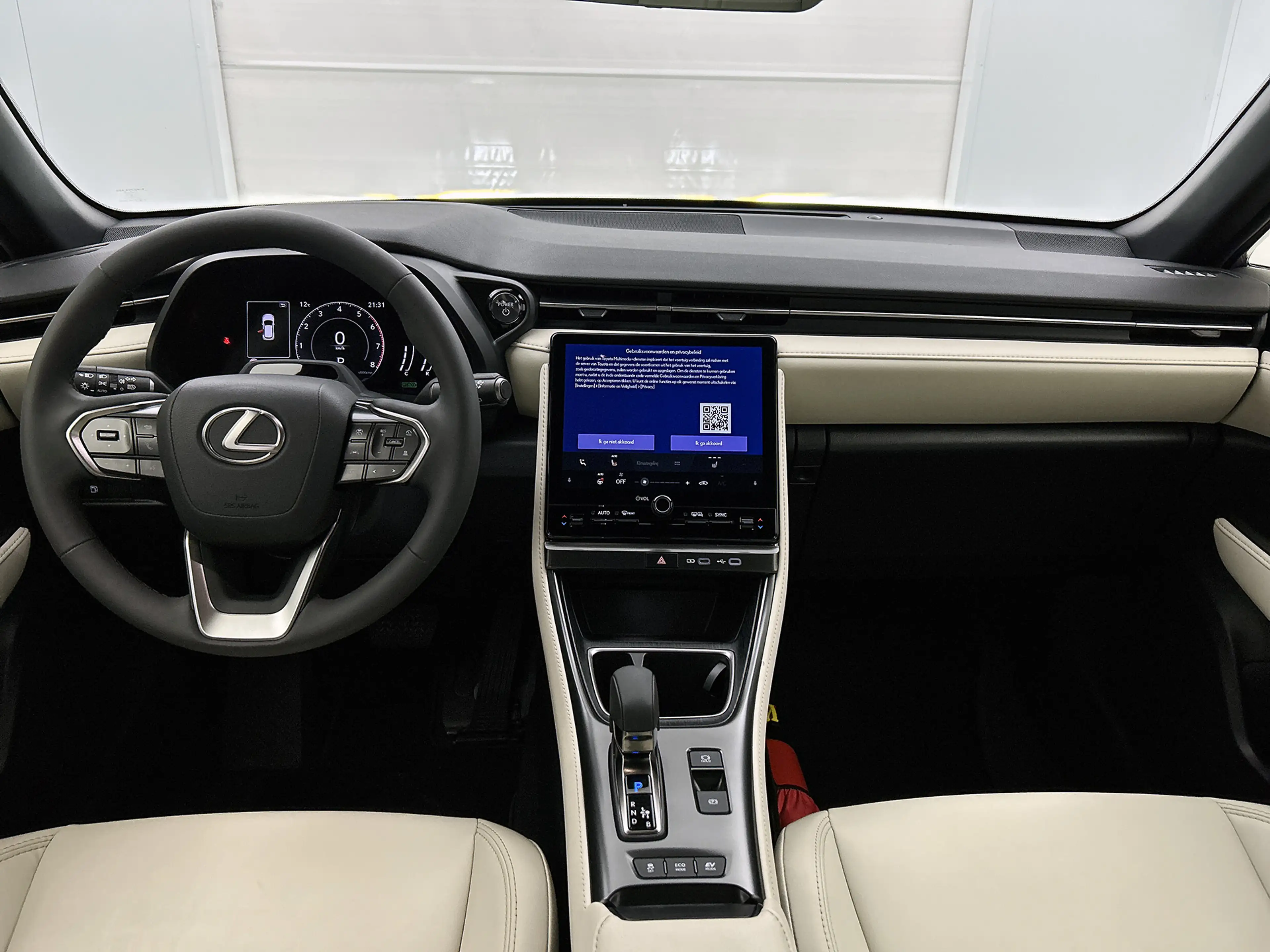 Lexus LBX Elegant 2WD | Leder | Stoelverwarming | 18" LM | — photo 4