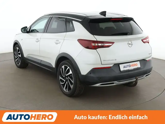 Opel Grandland view 4