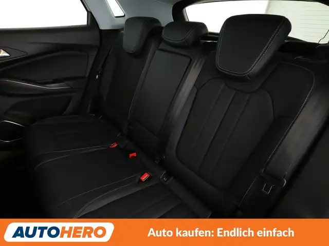 Opel Grandland view 14