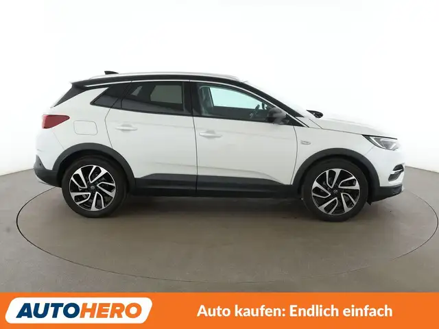 Opel Grandland view 7