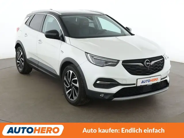 Opel Grandland view 8