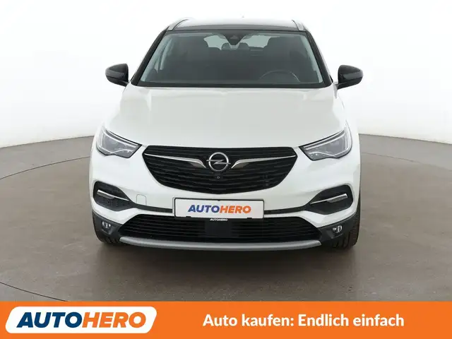 Opel Grandland view 9
