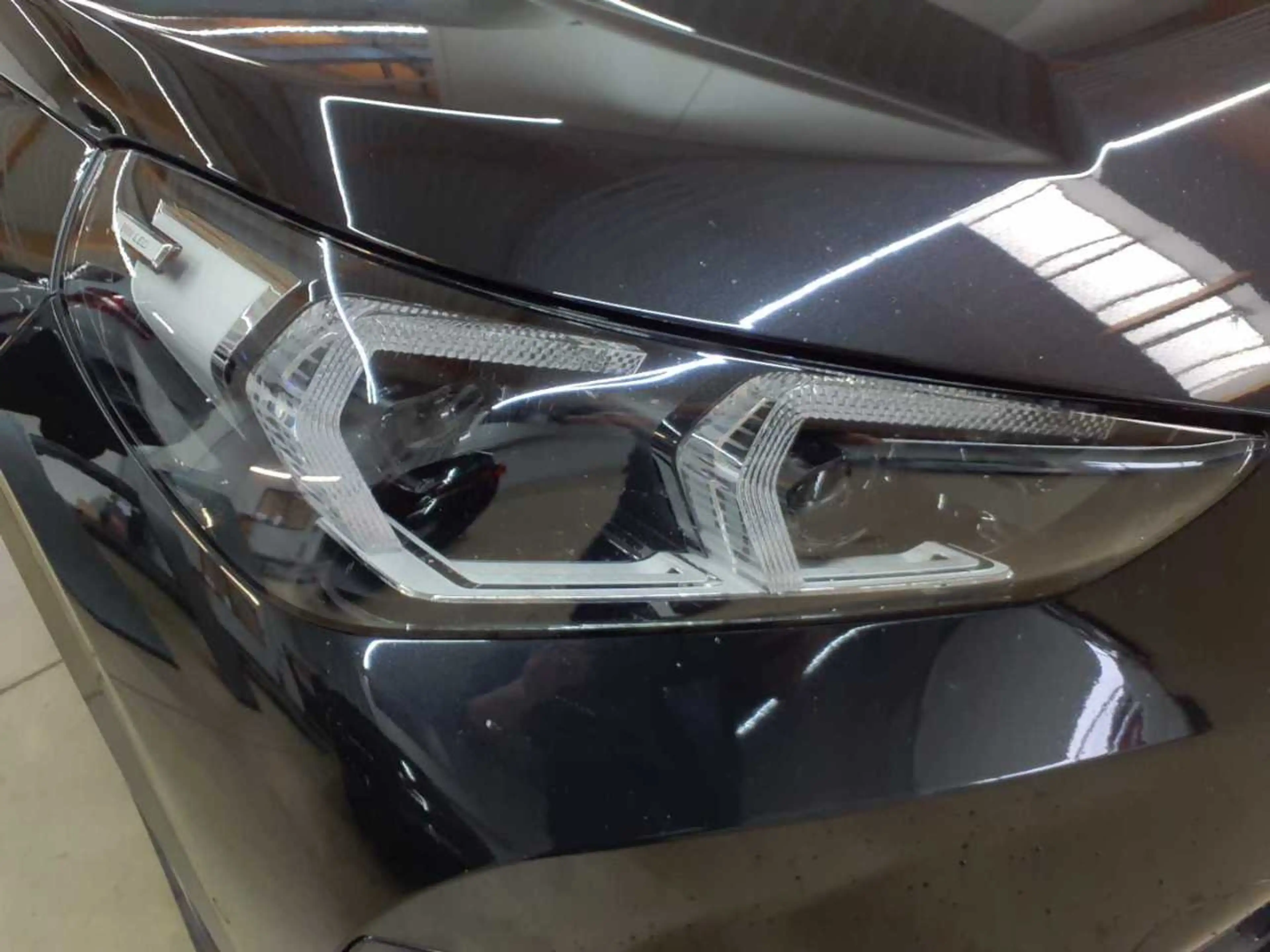 BMW iX1 xDrive30 xLine — photo 18