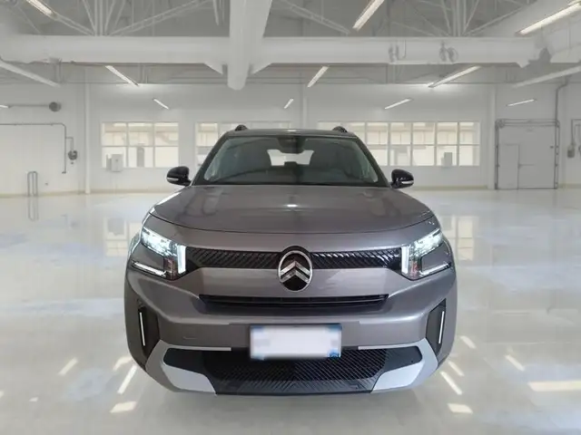 Citroen C3 Aircross view 2
