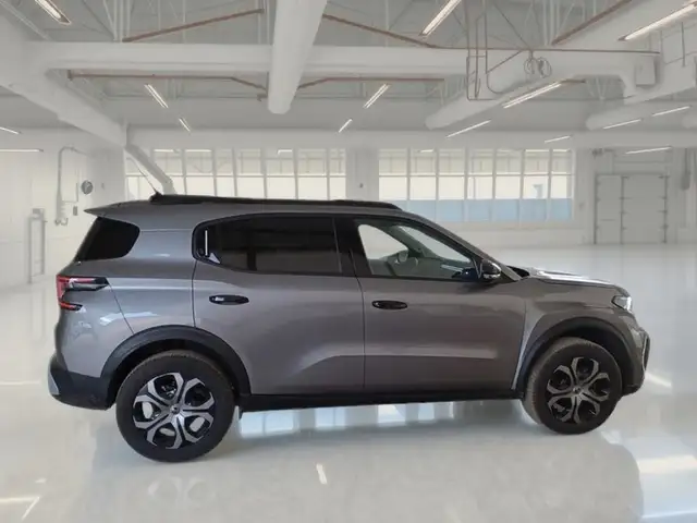 Citroen C3 Aircross view 3