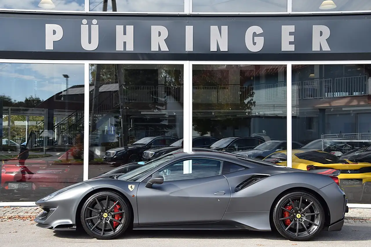 Ferrari 488 GTB Pista *Full Carbon*Matt Paint*Lift*Camera*