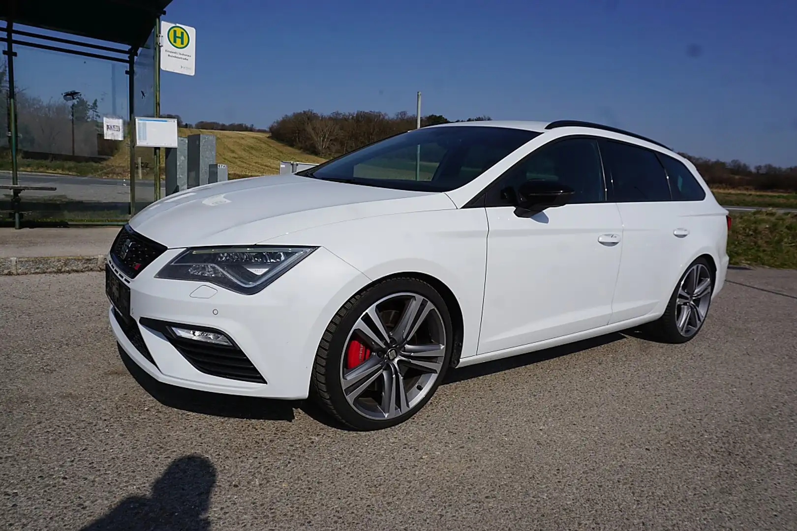 SEAT Leon ST Cupra 2,0 TSI DSG 4Drive Weiß - 2