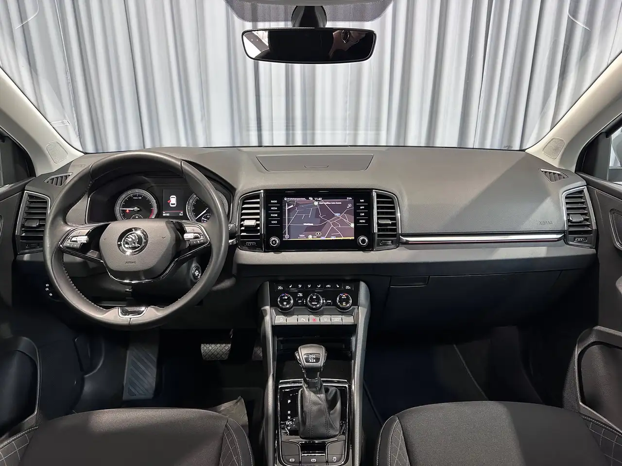 Skoda Karoq 2.0 CR TDi SCR 4x4 DSG *NAVI*CAMERA*LED*TREKHAAK*APPLE CARPLAY*, миниатюра 12