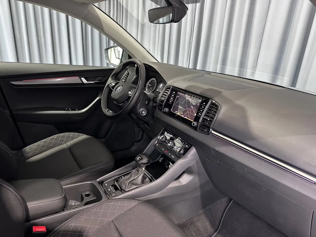 Skoda Karoq 2.0 CR TDi SCR 4x4 DSG *NAVI*CAMERA*LED*TREKHAAK*APPLE CARPLAY*, миниатюра 10