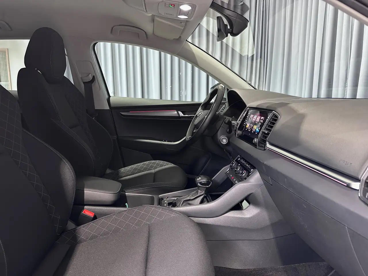 Skoda Karoq 2.0 CR TDi SCR 4x4 DSG *NAVI*CAMERA*LED*TREKHAAK*APPLE CARPLAY*, миниатюра 11