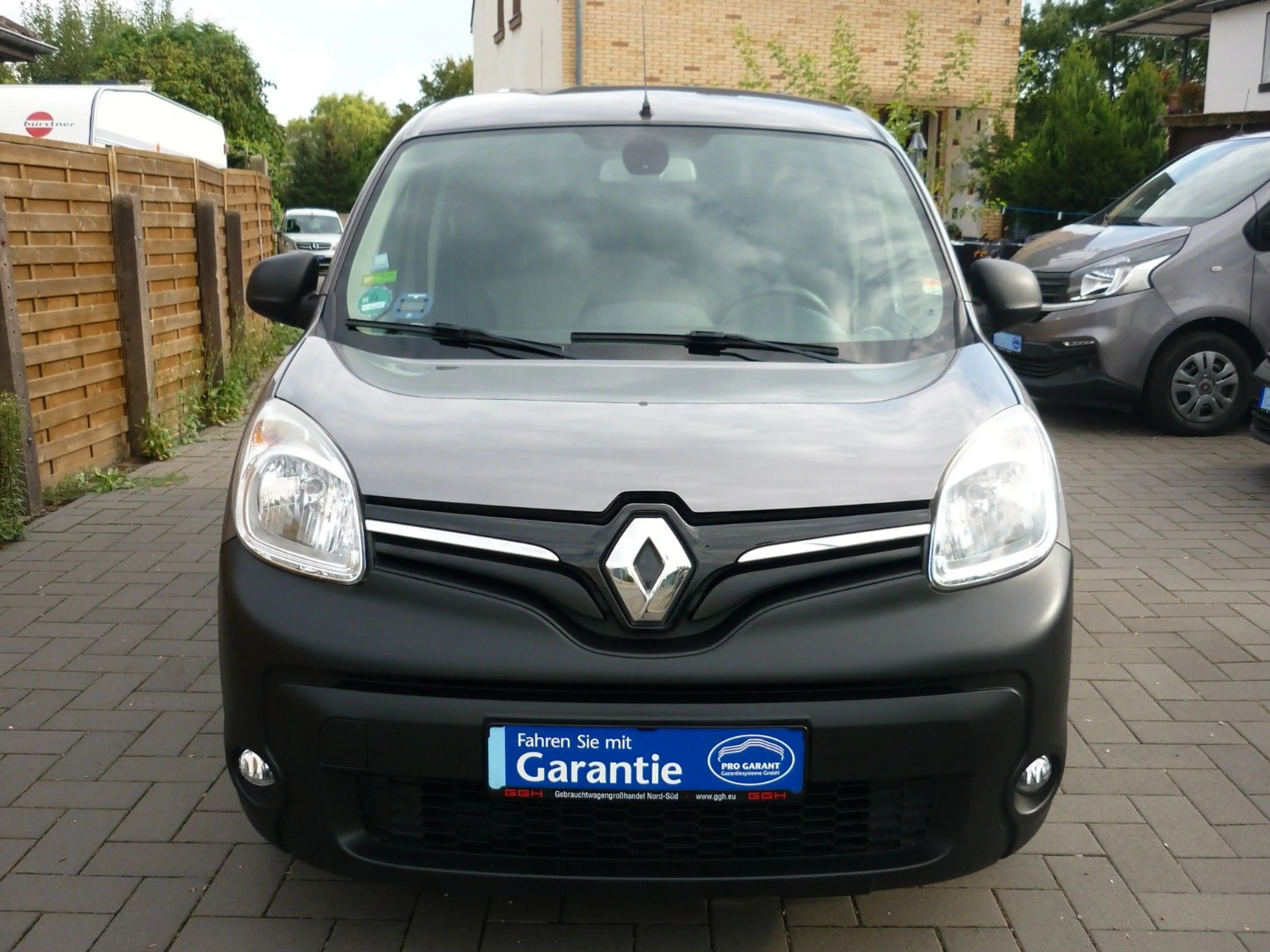 Renault Kangoo KANGOO MAXI+110 DCI+AUTOMATIK+7 SITZER+AHK+1HD ! — photo 2