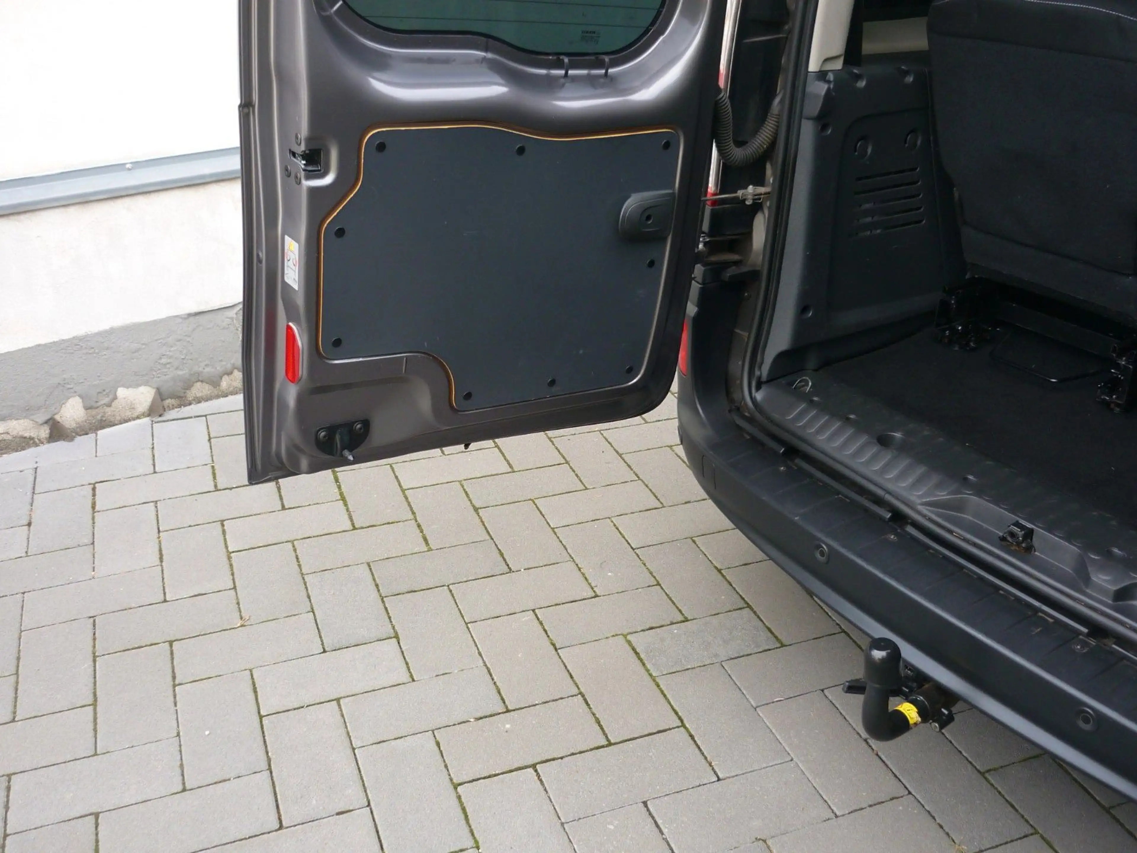 Renault Kangoo KANGOO MAXI+110 DCI+AUTOMATIK+7 SITZER+AHK+1HD ! — photo 15