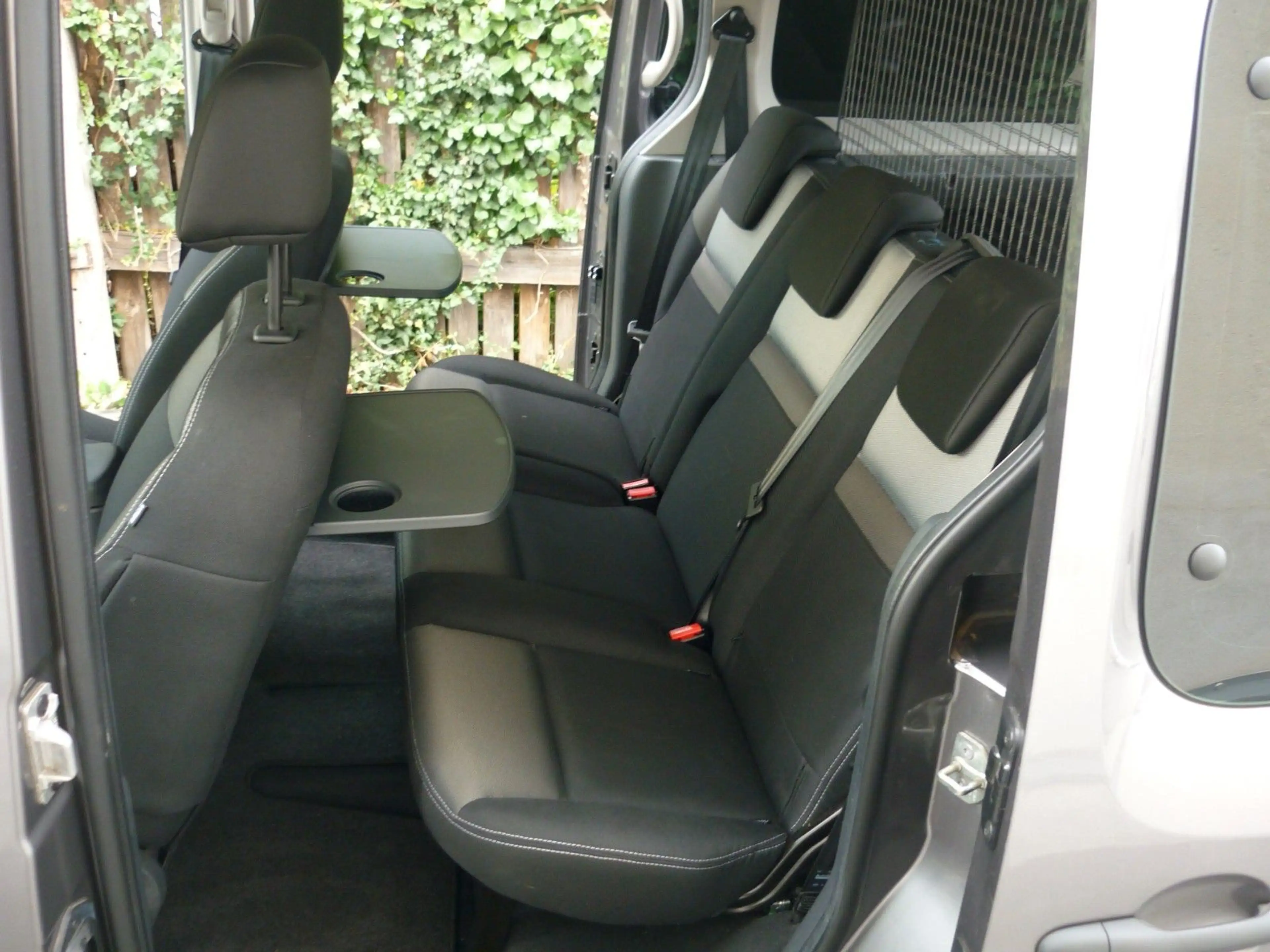 Renault Kangoo KANGOO MAXI+110 DCI+AUTOMATIK+7 SITZER+AHK+1HD ! — photo 13