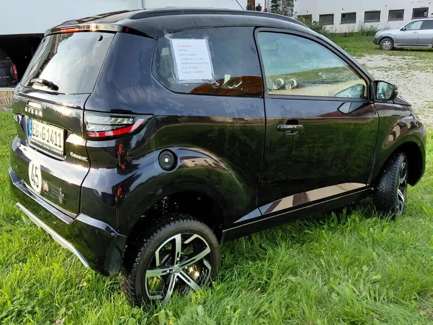 Aixam Crossover Premium Schwarz - 1