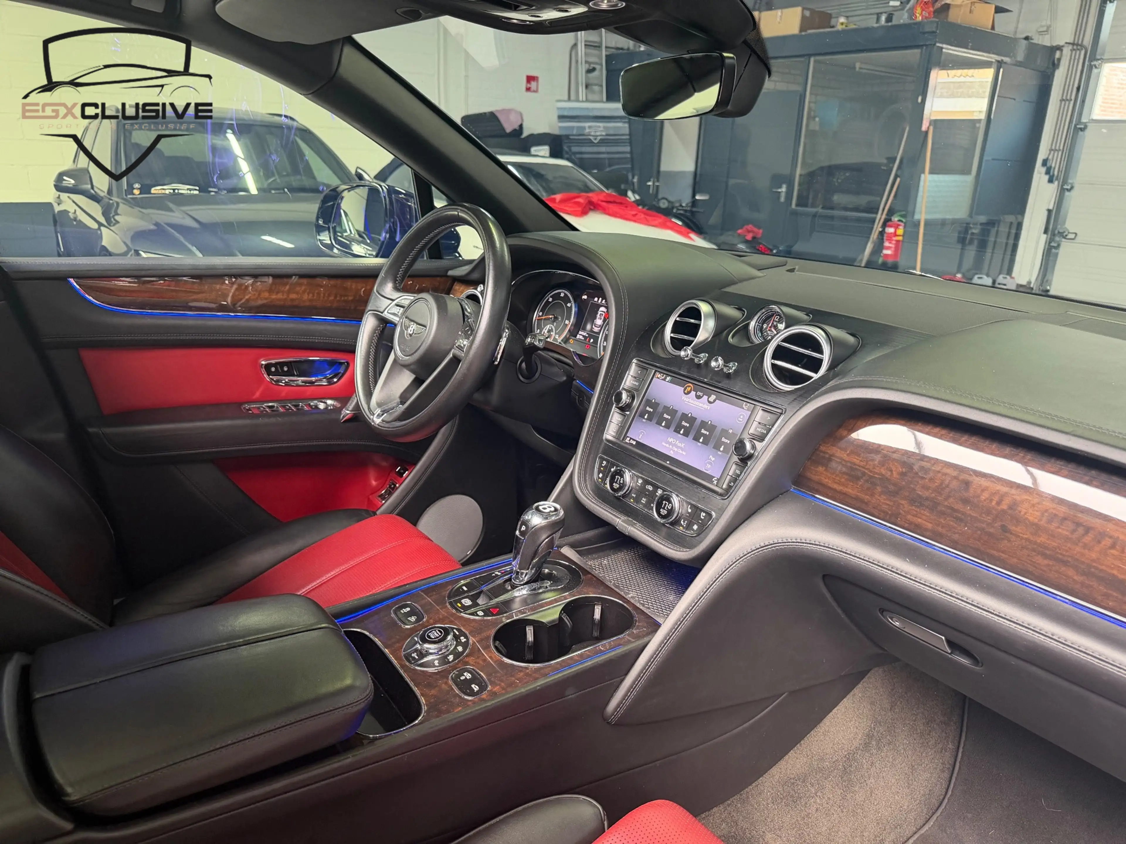 Bentley Bentayga 4.0 D 7p. PANO|360CAMERA|ACC|MEMORY|HUD|MASSAGE — photo 48