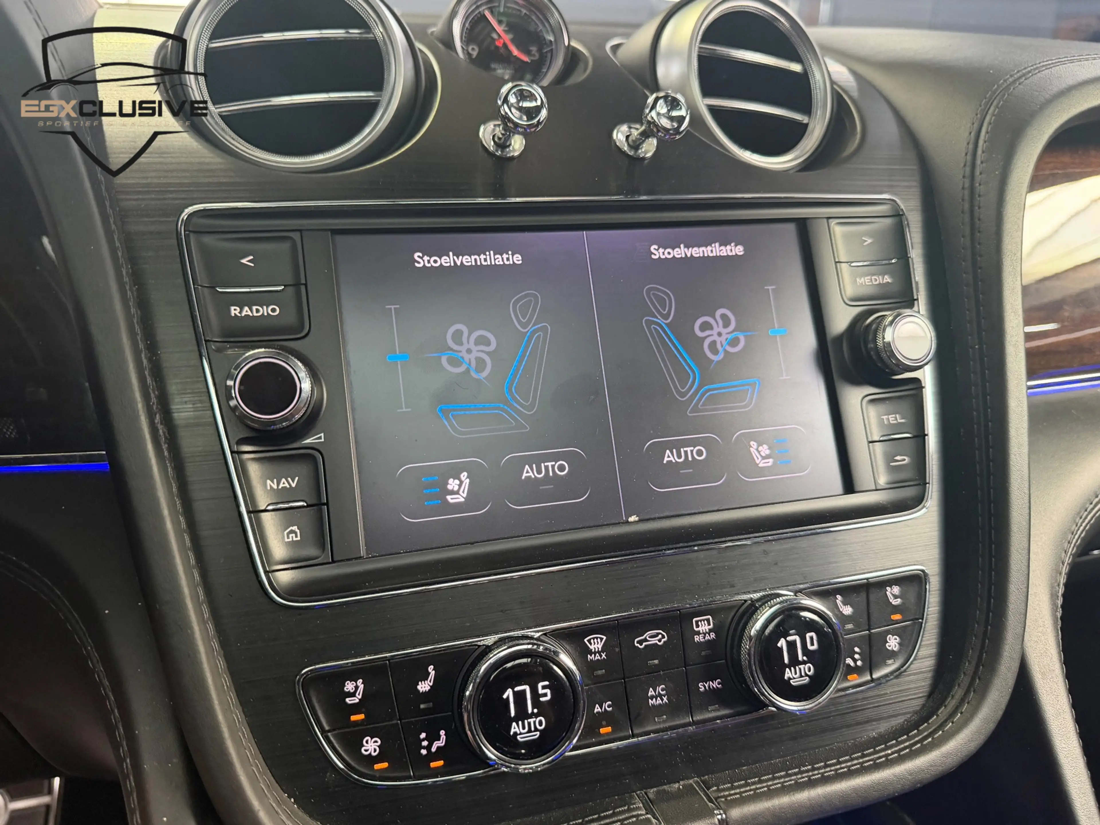 Bentley Bentayga 4.0 D 7p. PANO|360CAMERA|ACC|MEMORY|HUD|MASSAGE — photo 25