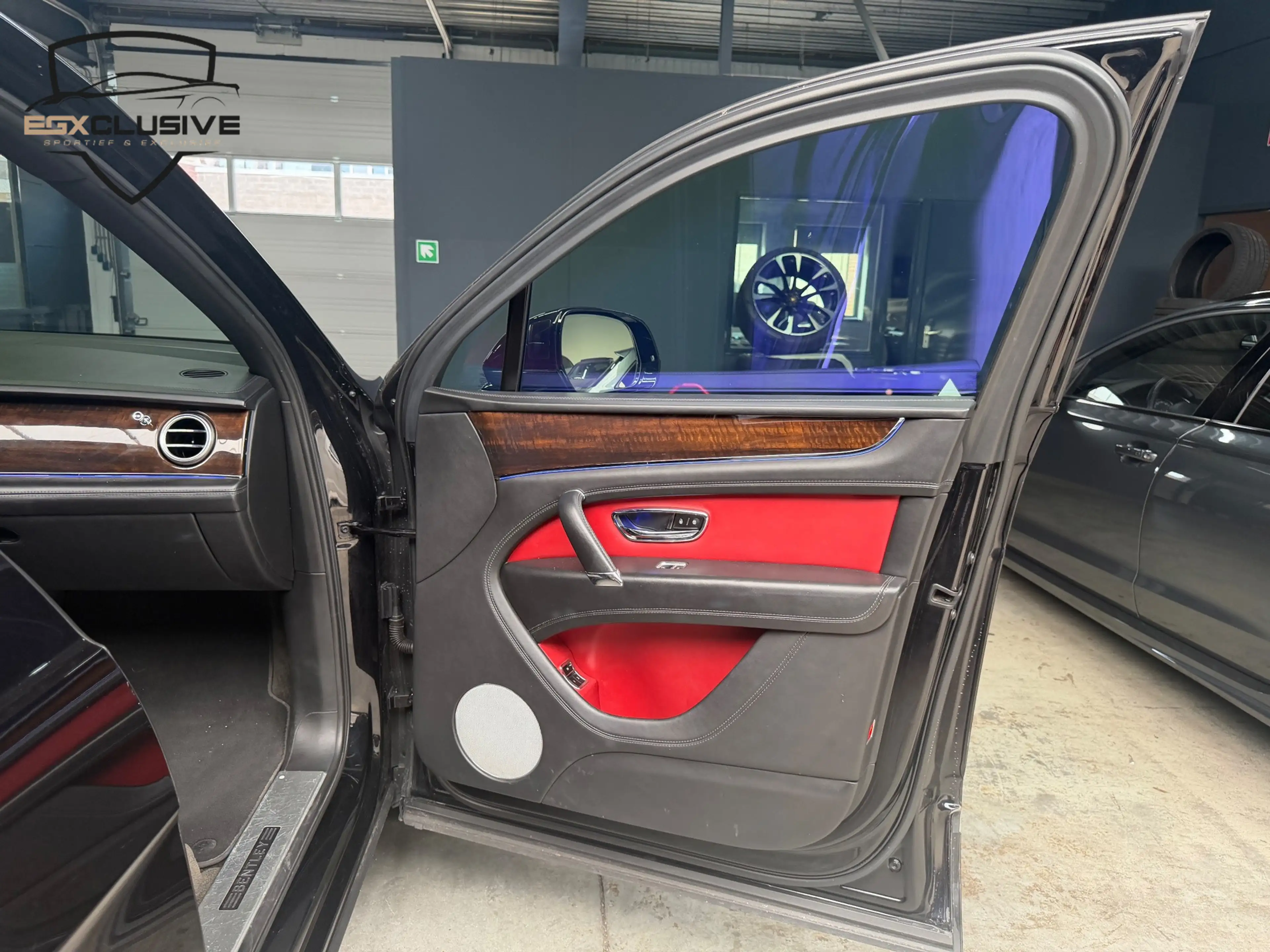 Bentley Bentayga 4.0 D 7p. PANO|360CAMERA|ACC|MEMORY|HUD|MASSAGE — photo 45
