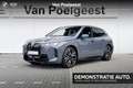 BMW iX xDrive45 101 kWh Trekhaak | Innovation Pack | M Sp Grau - thumbnail 1