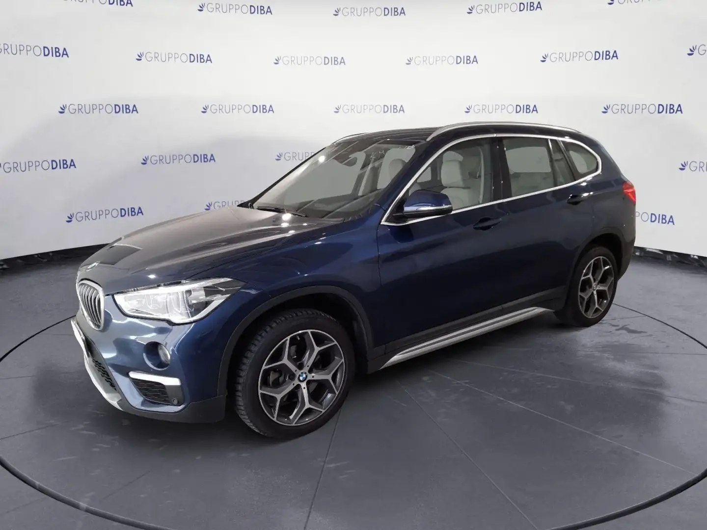 BMW X1 F48 2019 Diesel sdrive18d xLine Blauw - 1
