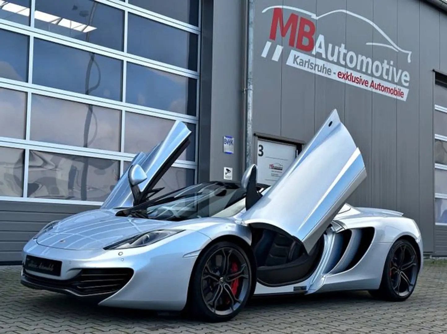 McLaren MP4-12C 3.8 V8 Spider Ice Silver Service McL NEU  - Plateado - 2