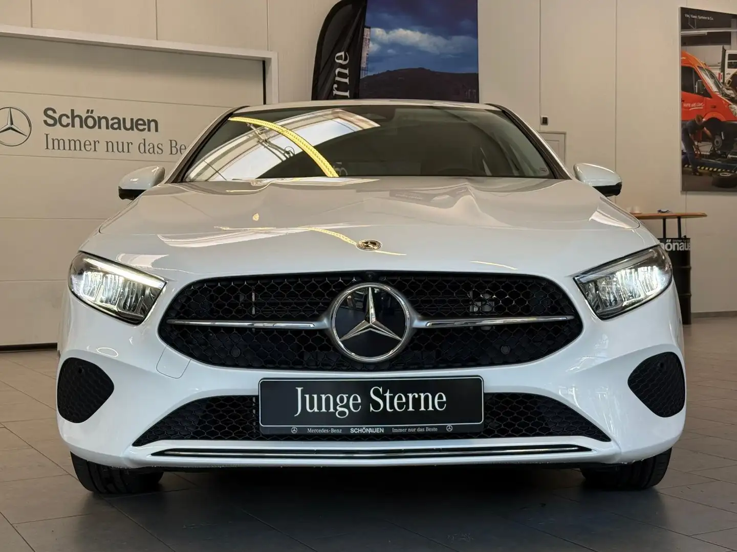 Mercedes-Benz A 250 e Progressive CARPLAY+360°+NAVI+TOTW+LED Weiß - 2