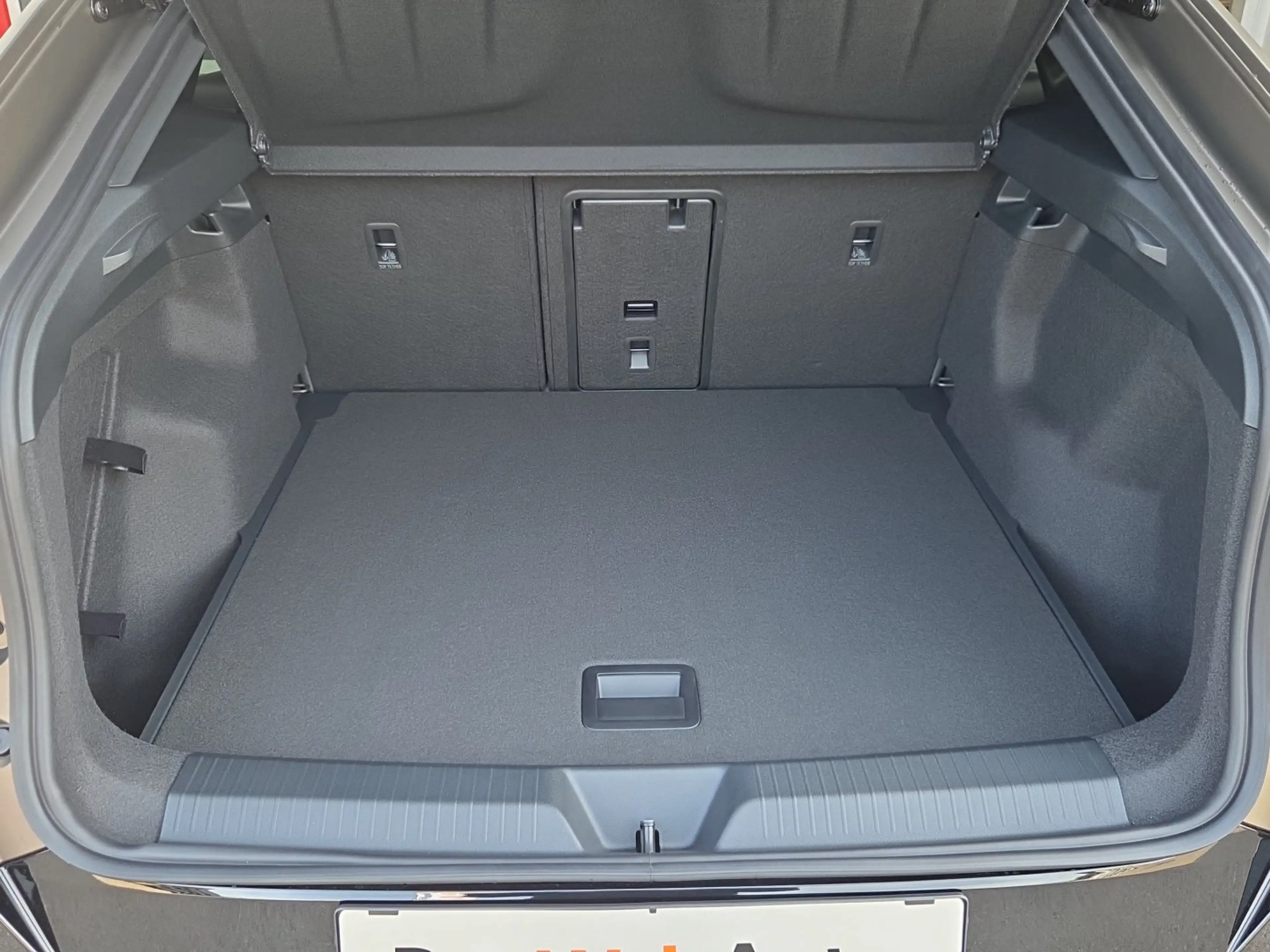 CUPRA Tavascan Extreme 77 210kW/286PS — photo 15