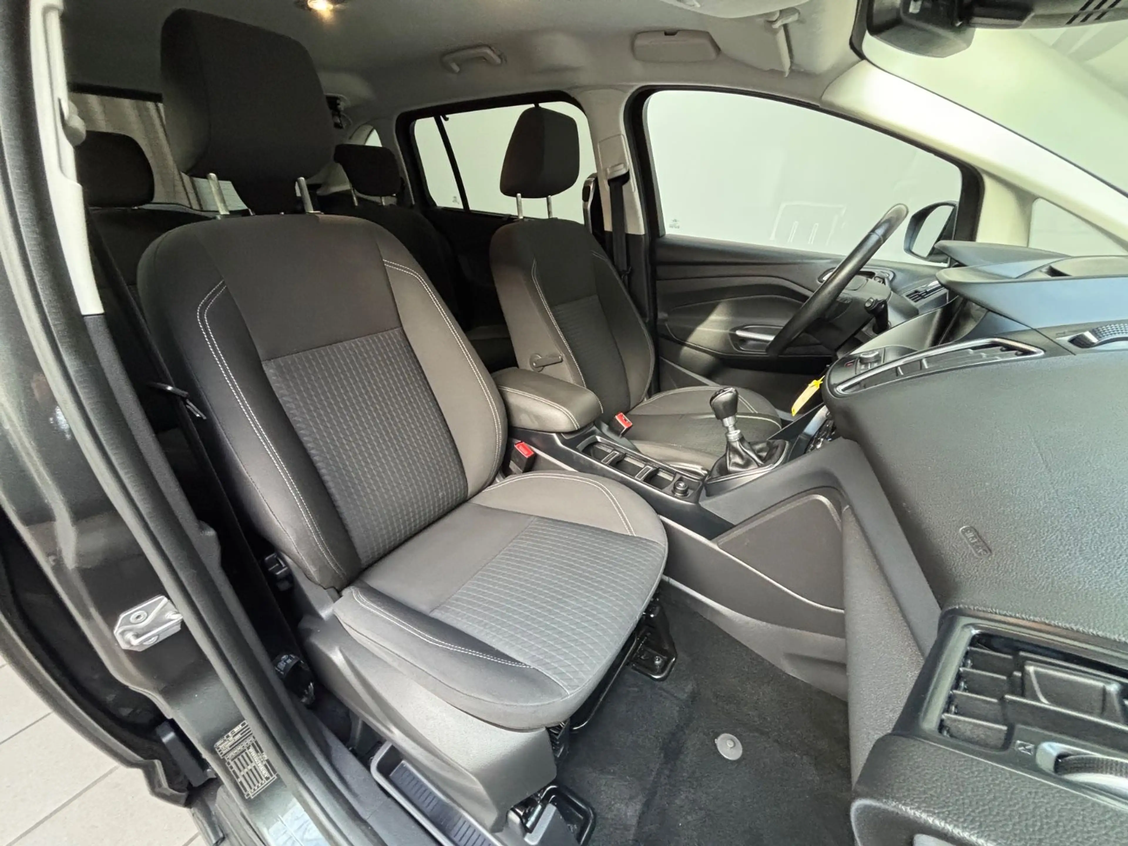 Ford Grand C-Max Grand C-MAX Business Edition +HU NEU+7 SITZE+ — photo 9