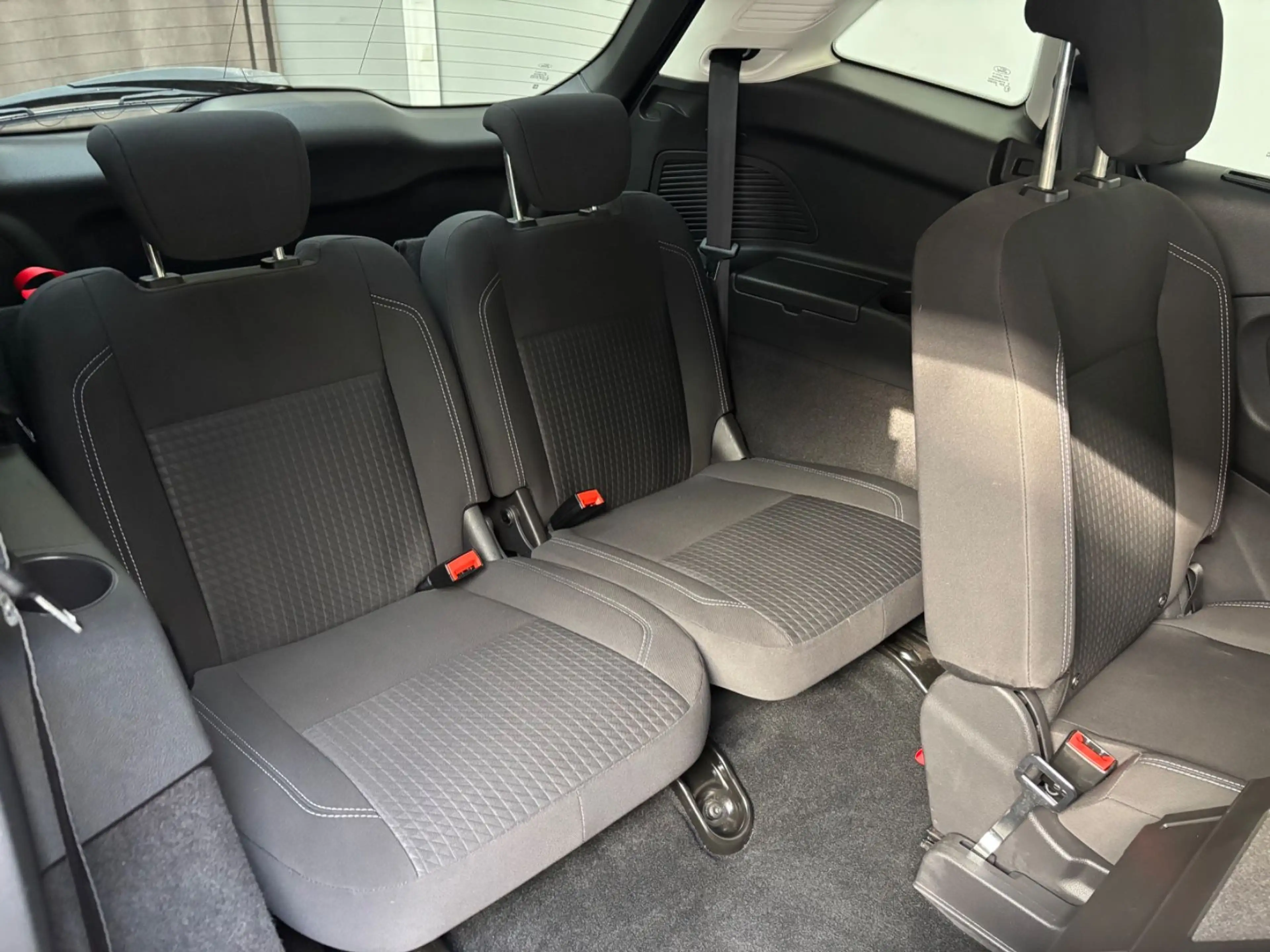 Ford Grand C-Max Grand C-MAX Business Edition +HU NEU+7 SITZE+ — photo 13