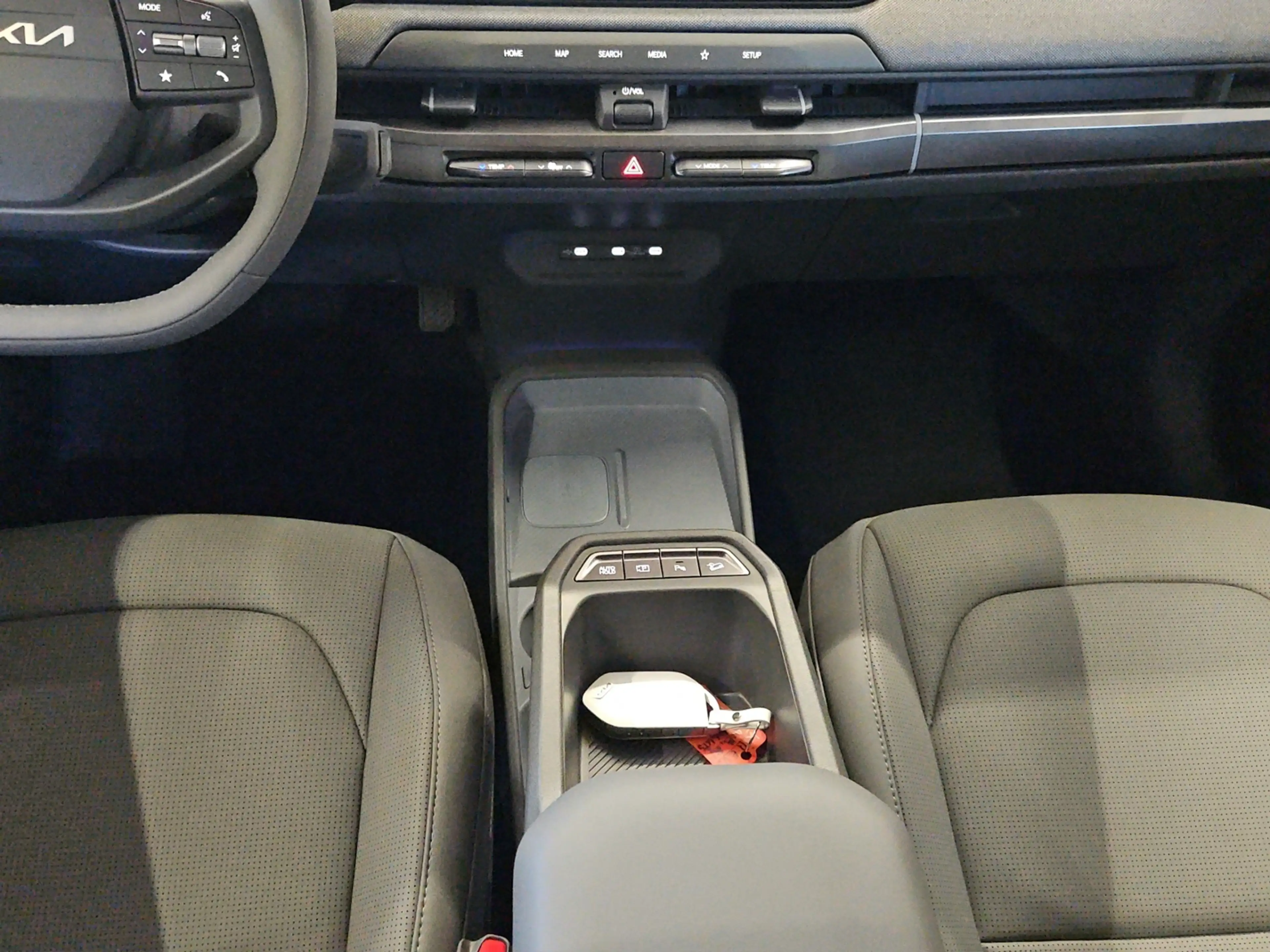 Kia EV3 81kw Earth WiCon Busi Upgrade DWP — photo 11