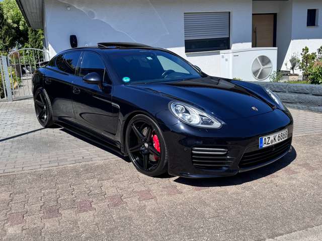 Porsche Panamera GTS