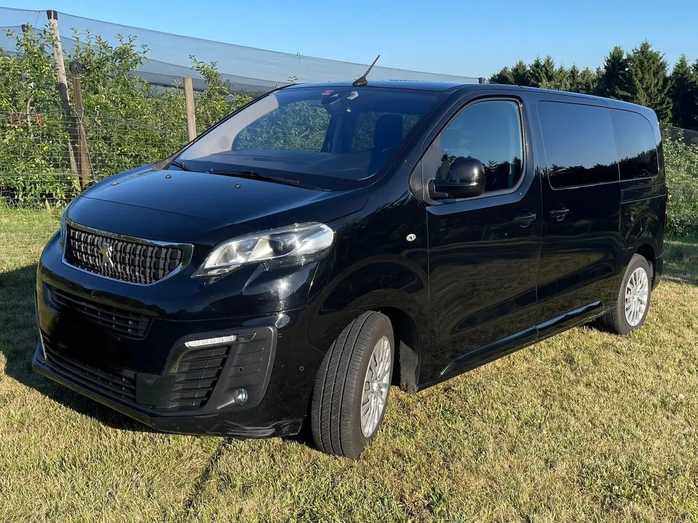 Peugeot Traveller Active L2 BlueHDI 150 S Noir - 1