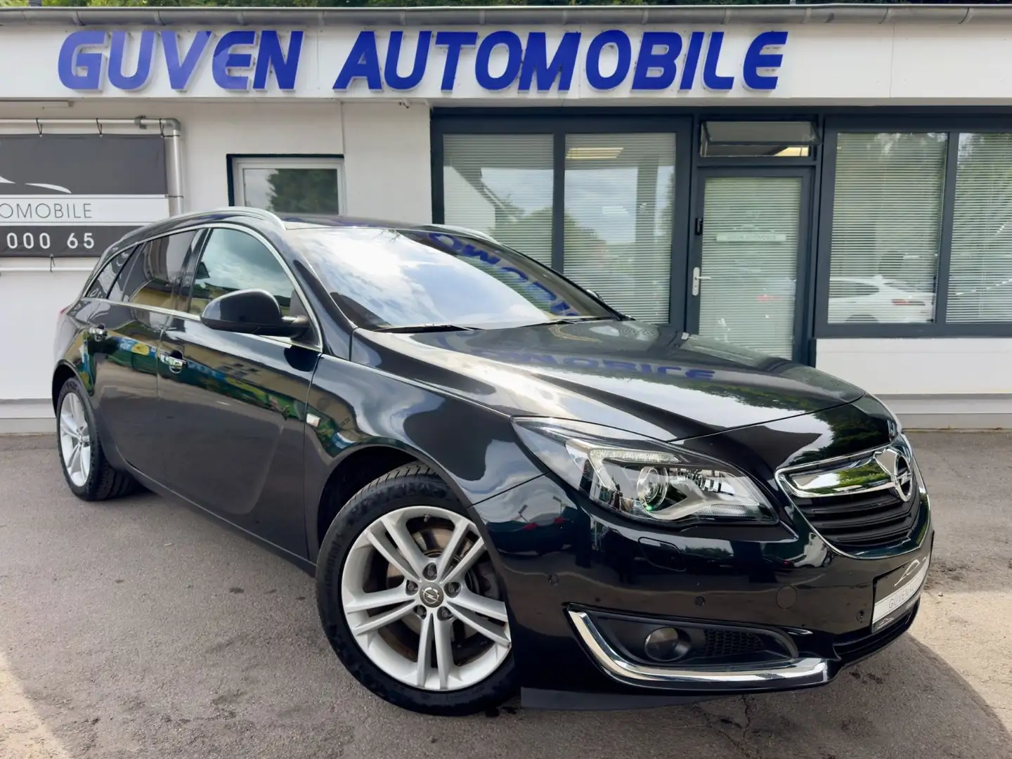 Opel Insignia ST 1.6 SIDI TURBO TOTW ACC KAM KEYLESS Schwarz - 1