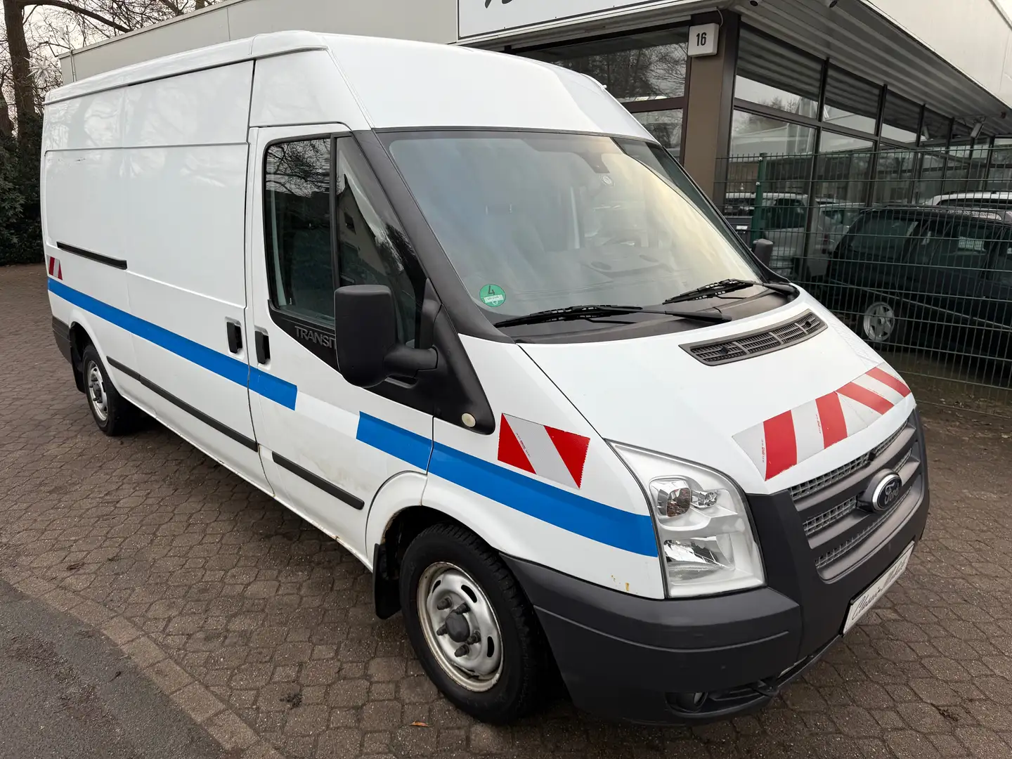 Ford Transit Kasten 125 T300 TDCi *1.Hand*Kamera*AHK*Sortimo* Weiß - 1