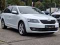Skoda Octavia Style 2.0 TDI / Automatik / TÜV 05.2027 Weiß - thumbnail 1