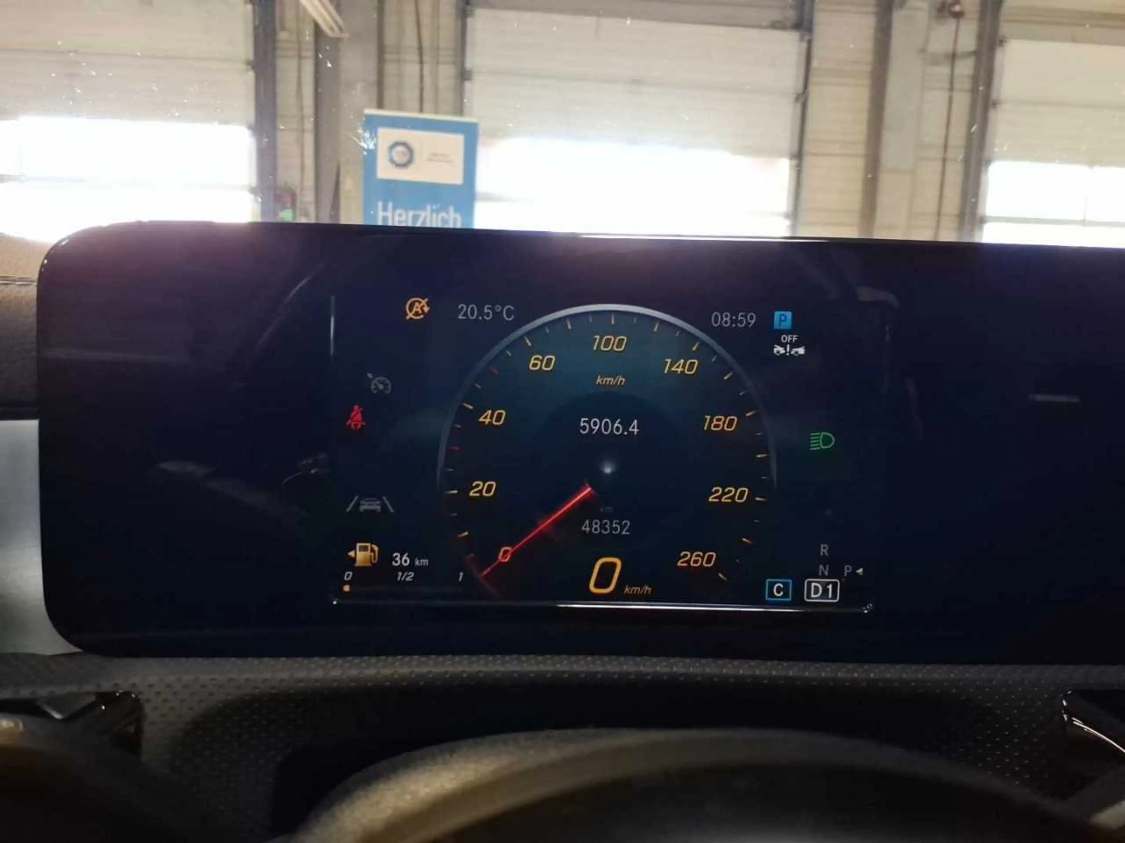Mercedes-Benz CLA 220 d AMG Line AHK SpoSi StHz Key LED Lane — photo 9