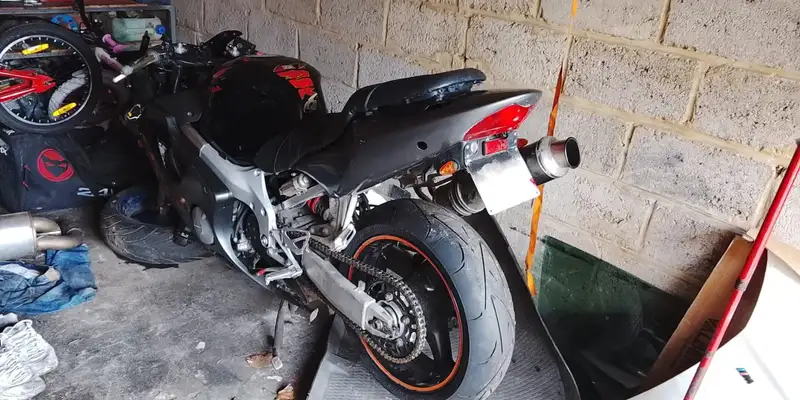 Honda CBR 600 - foto 3