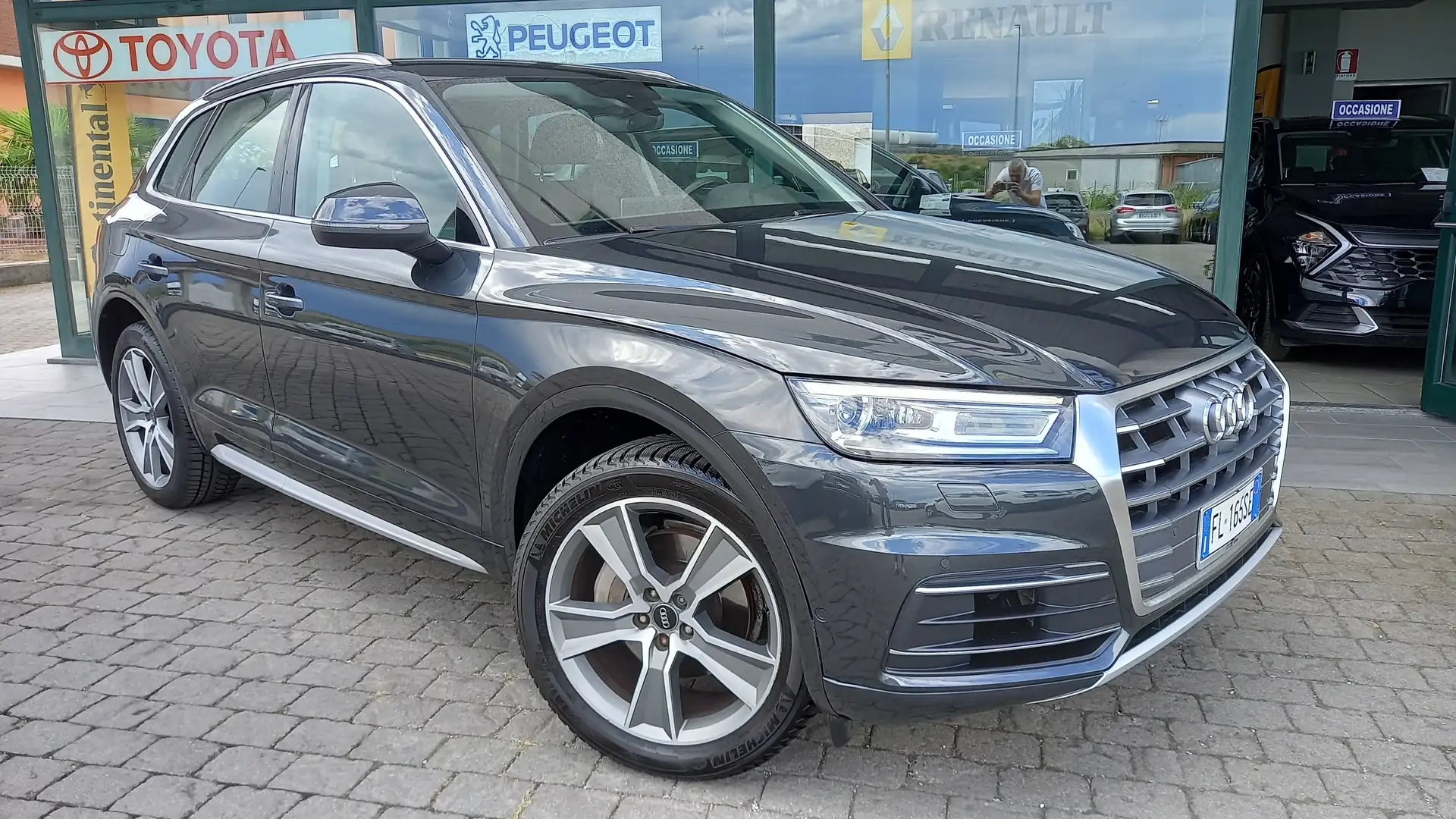 Audi Q5 Q5 35 2.0 tdi Busines Sport quattro 163cv s-tronic Grigio - 1