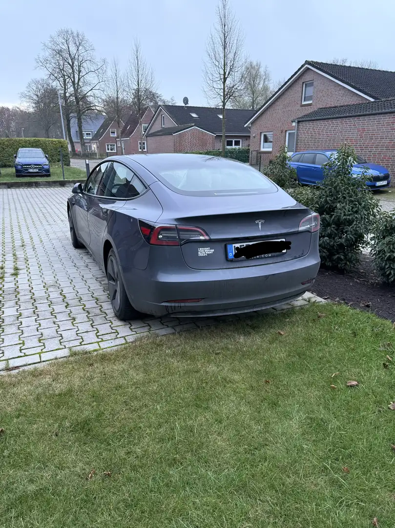 Tesla Model 3 RWD Hinterradantrieb Grau - 2